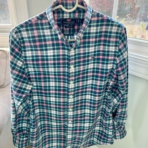 Vineyard Vines boys button down size L